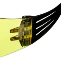 3M™ SecureFit™ 100 Series SF103AF-BLK, Black Temples, Amber Anti-Fog/Anti-Scratch Lens - Image 3