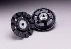 3M™ Roloc™ D/F Cool Running Disc Pad TR 82975, 3 in 1/4-20 Internal image 3M™ Roloc™ D/F Cool Running Disc Pad TR 82975, 3 in 1/4-20 Internalimage