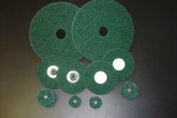 Standard Abrasives™ Quick Change Buff and Blend HS Disc, 840419, A/O Coarse, TR, Green, 3 in, Die Q300V, 25/Carton, 100 ea/Case image Standard Abrasives™ Quick Change Buff and Blend HS Disc, 840419, A/O Coarse, TR, Green, 3 in, Die Q300V, 25/Carton, 100 ea/Caseimage